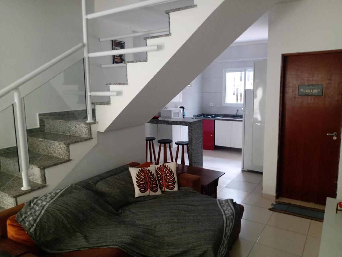 Lindo Sobrado A 100 M Do Aruan. Apartamento *